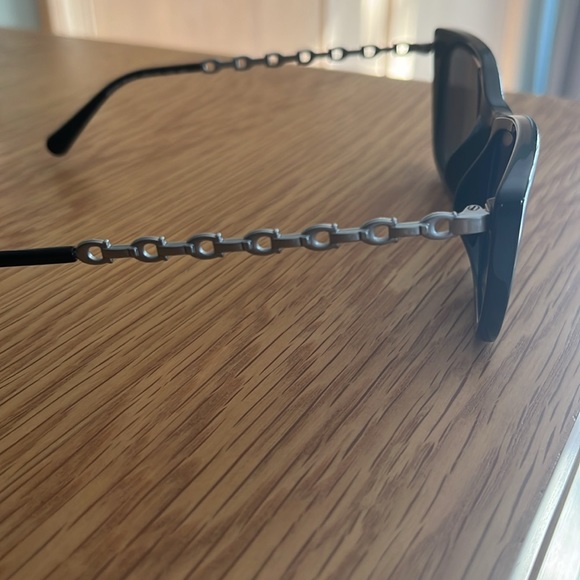 Coach sunglasses - Picture 5 of 5